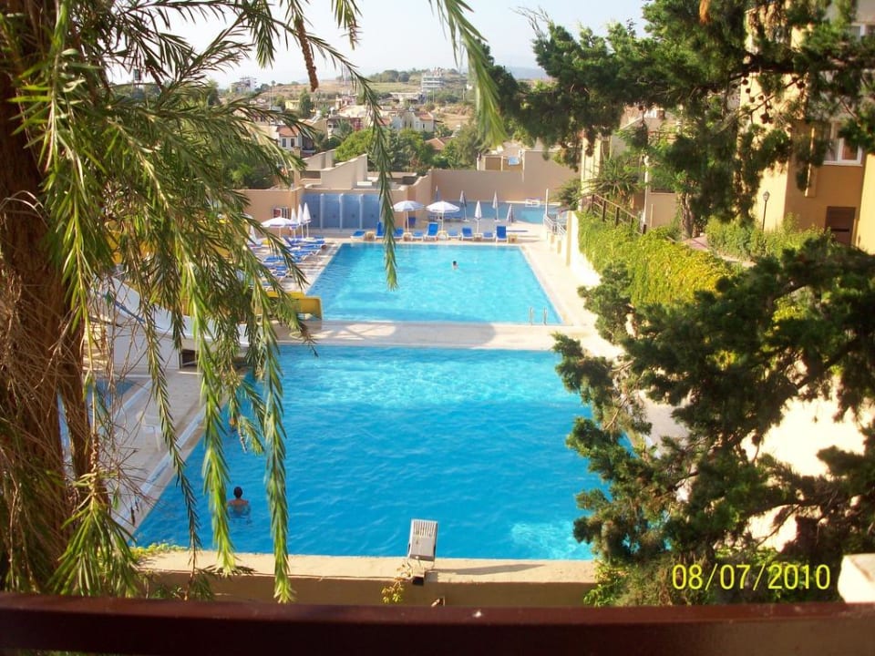 Pool Mira Meridia Beach Hotel