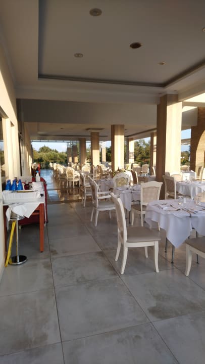 Gastro Sandy Villas Resort