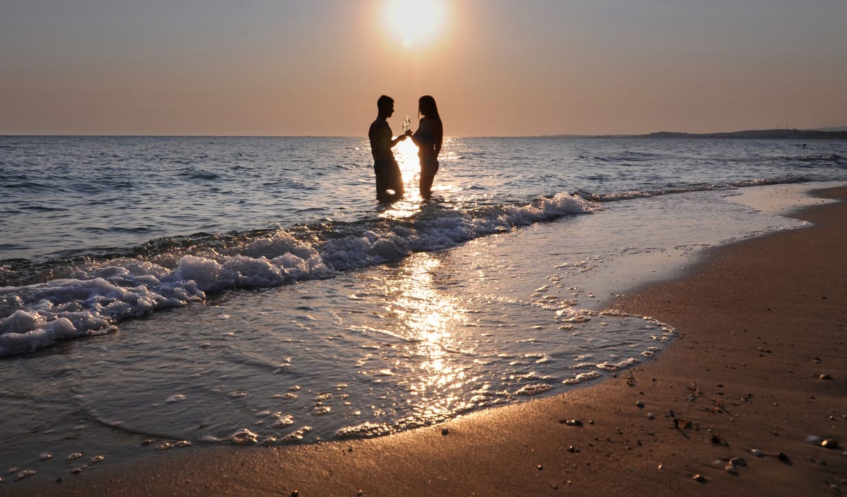 Strand Istion Club & Spa