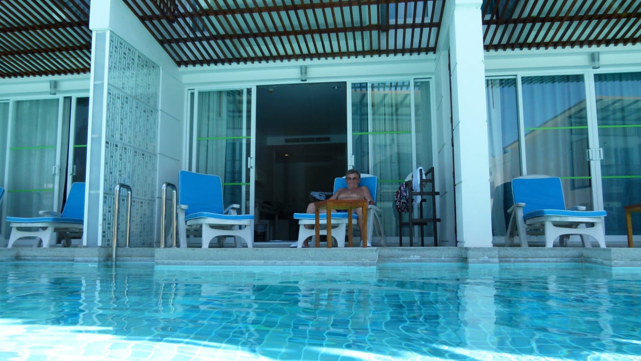 Terrasse am Pool The Briza Beach Resort Khaolak