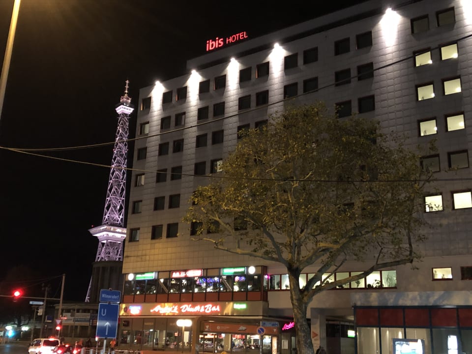 Außenansicht Ibis Berlin Messe