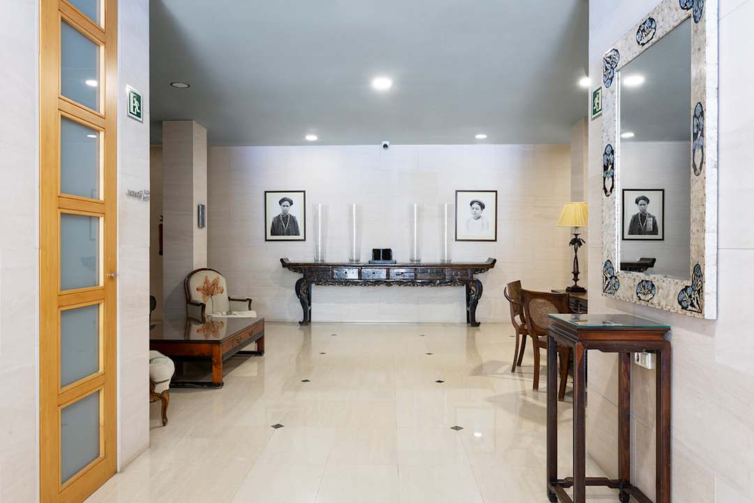 Lobby Suites del Mar Fenals