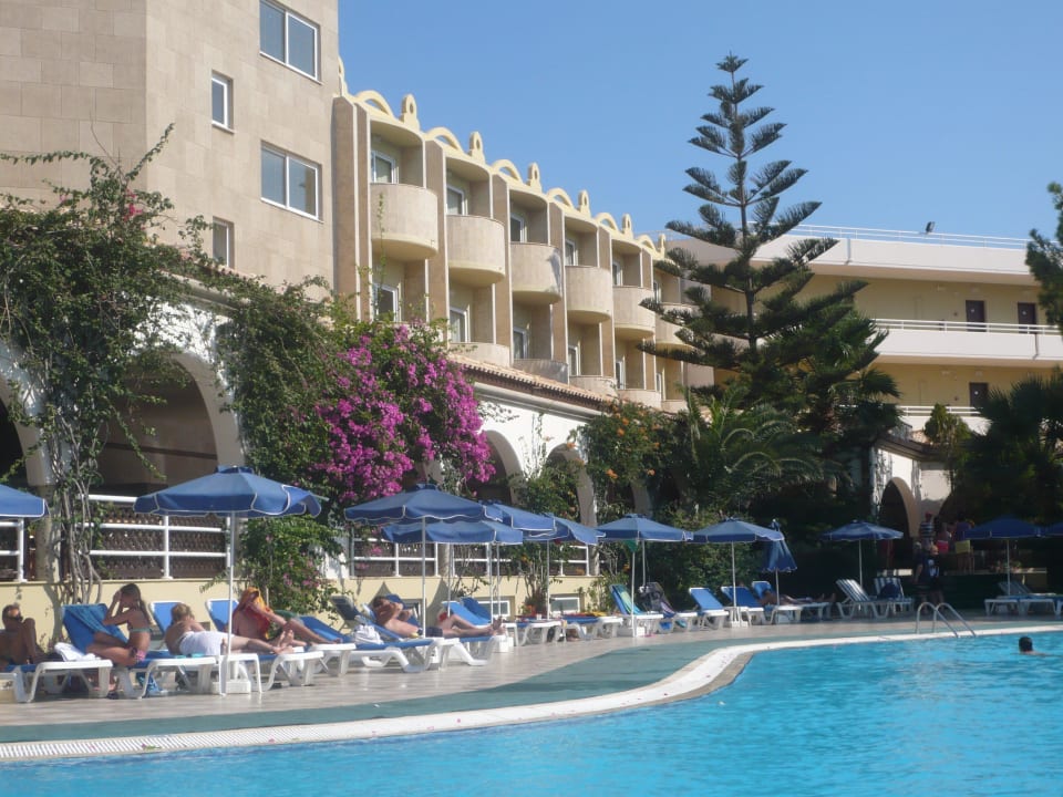 Hotel & Poolanlage Hotel Kalithea Mare Palace