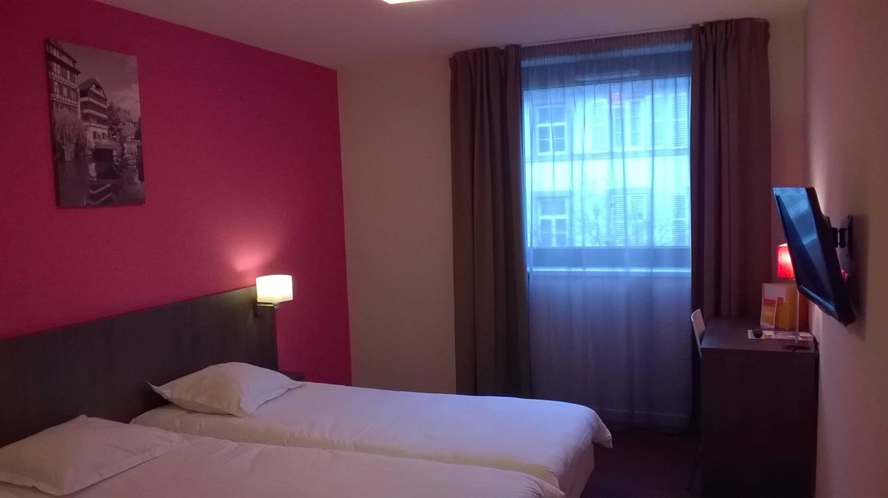 Уютный, просторный номер Hotel Adagio Access Strassbourg Petite France