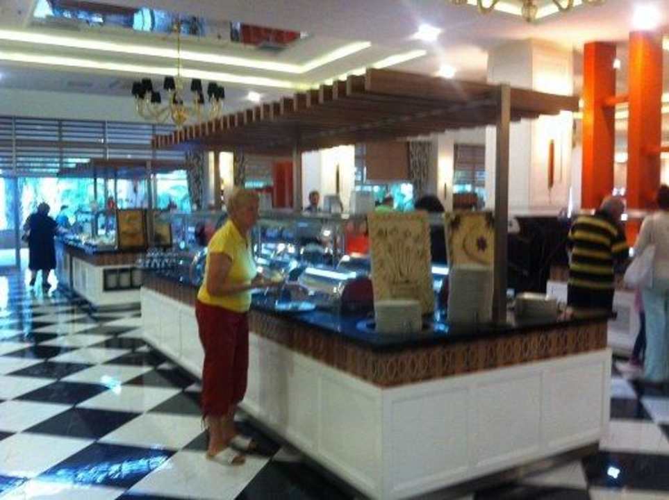 Frühstück Hotel Royal Garden Beach