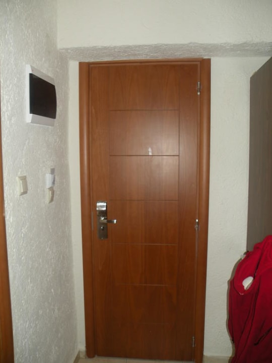 Drzwi wejściowe Hotel Heliotrope