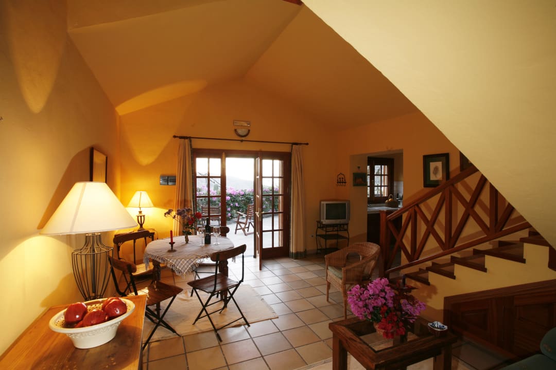 Entrada Casas Rurales Las Rosas