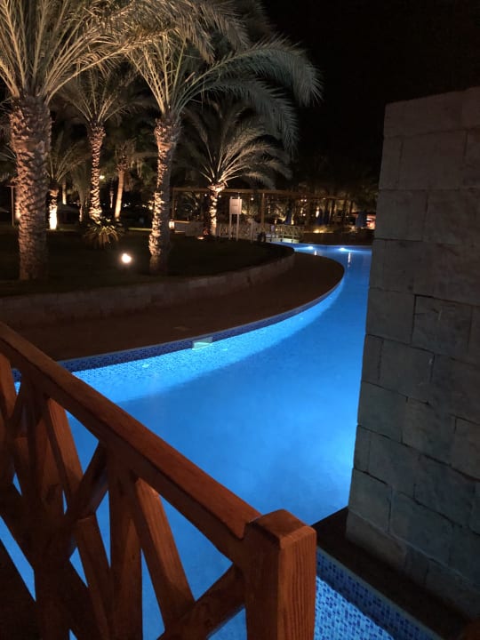 Pool Fort Arabesque Resort, Spa & Villas