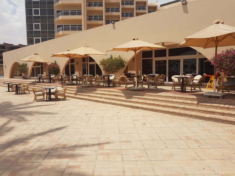 Herrlich hier zu frühstücken  Marriott Hurghada Beach Resort