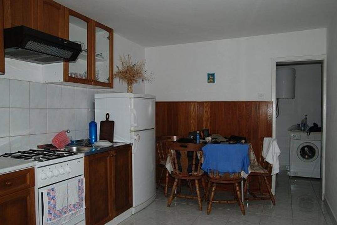 Küche Apartments Lupis