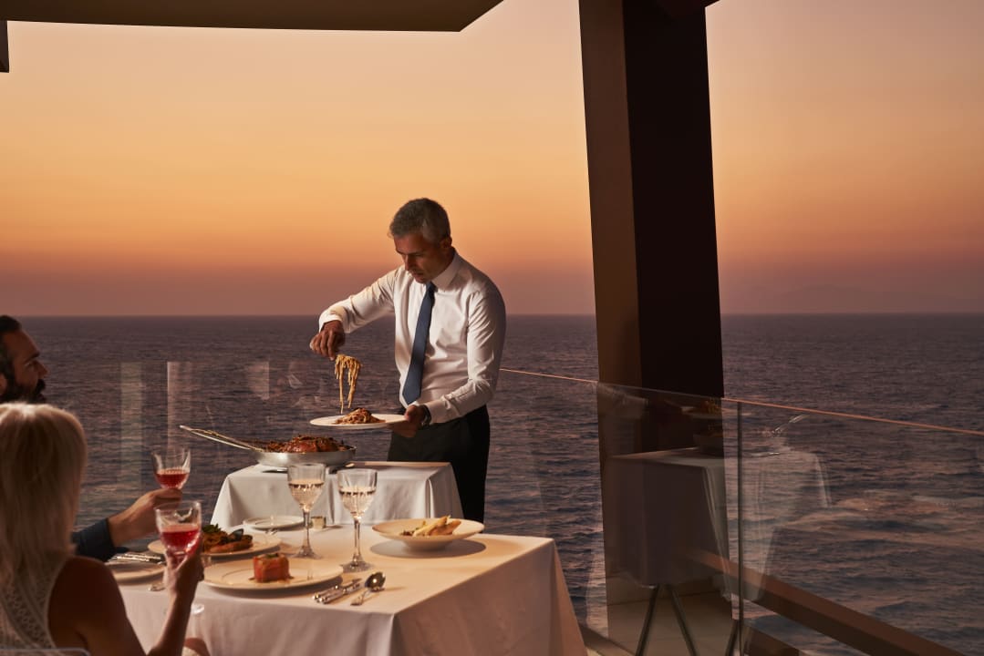 Gastro Bellevue On The Beach Suites