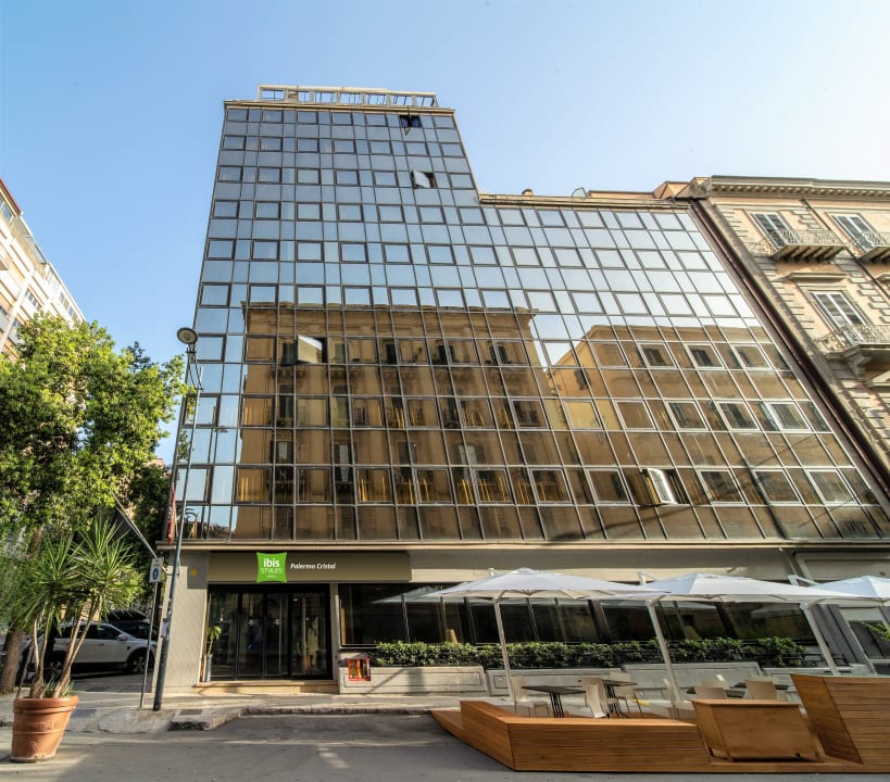 Außenansicht ibis Styles Palermo Cristal