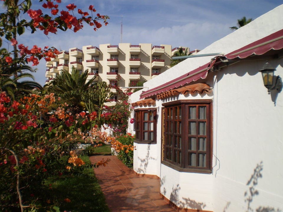 Blick zum Rondo HL Miraflor Suites Hotel