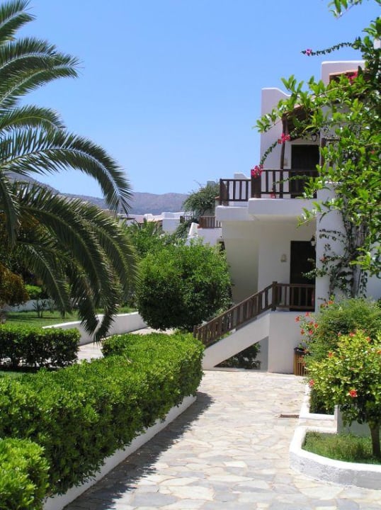 Bungalows Alexander Beach Hotel & Village Resort