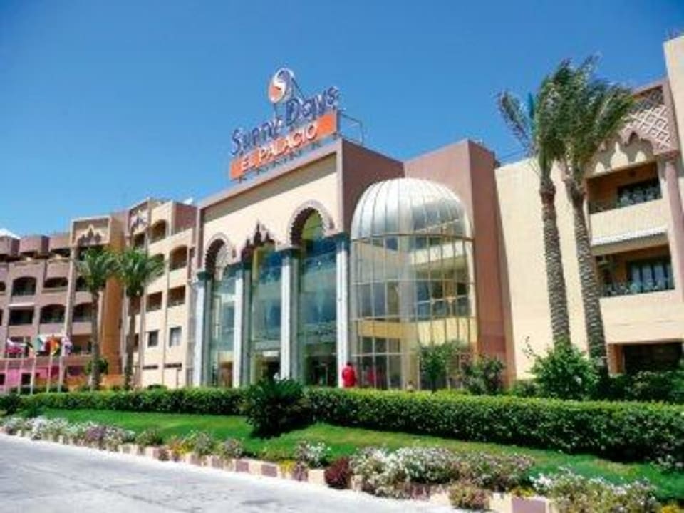 Главный вход в отель  Sunny Days El Palacio Resort & Spa