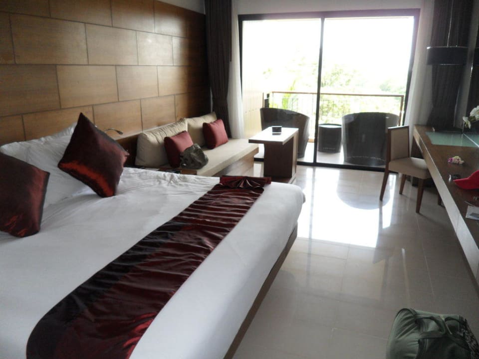 Номер новый и просторный Novotel Phuket Kata Avista Resort and Spa