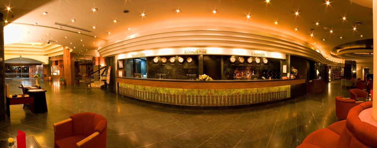 Lobby Pars International Hotel