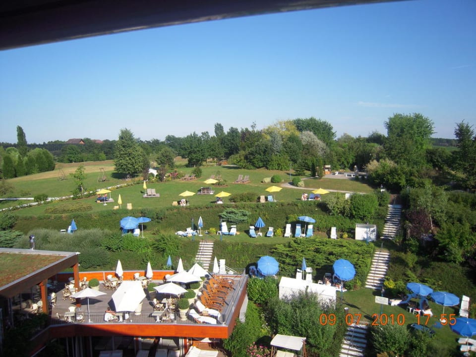 Hier kann man ungestört Sonnenbaden Hotel & Spa Der Steirerhof Bad Waltersdorf