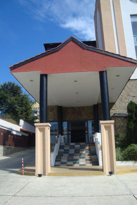 Eingangstreppe zum Hotel Bella Vista Beach Club