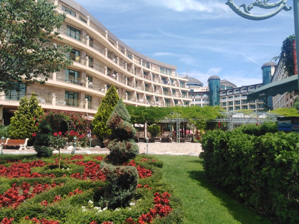 Außenansicht Hotel Mena Palace