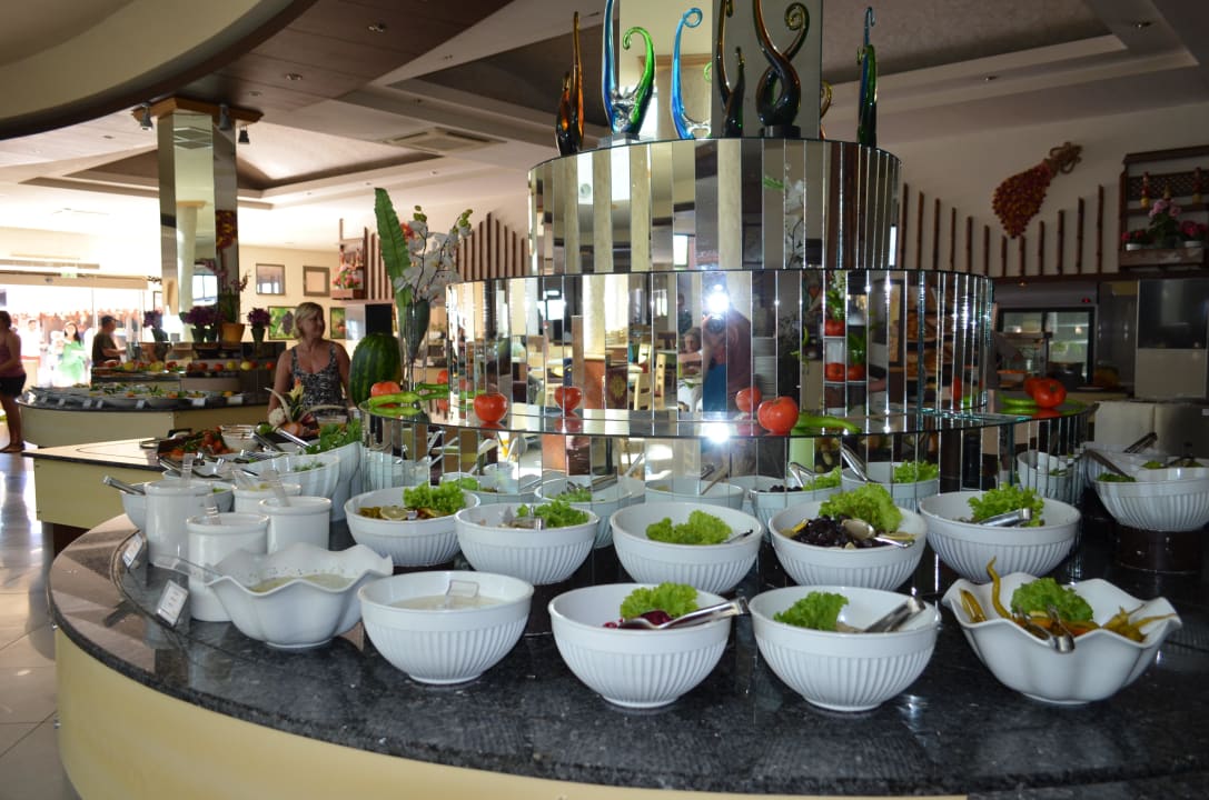 Salatbuffet TUI BLUE Palm Garden