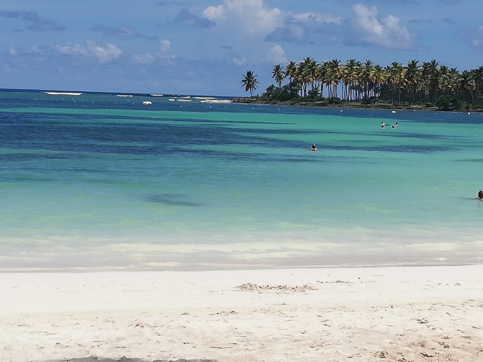 Strand Wyndham Alltra Samana