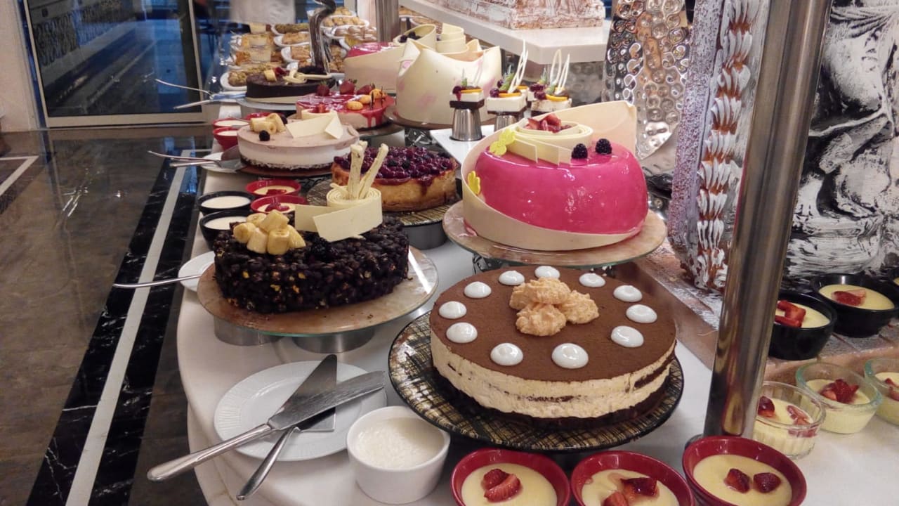 Gastro Side Royal Palace Hotel & Spa