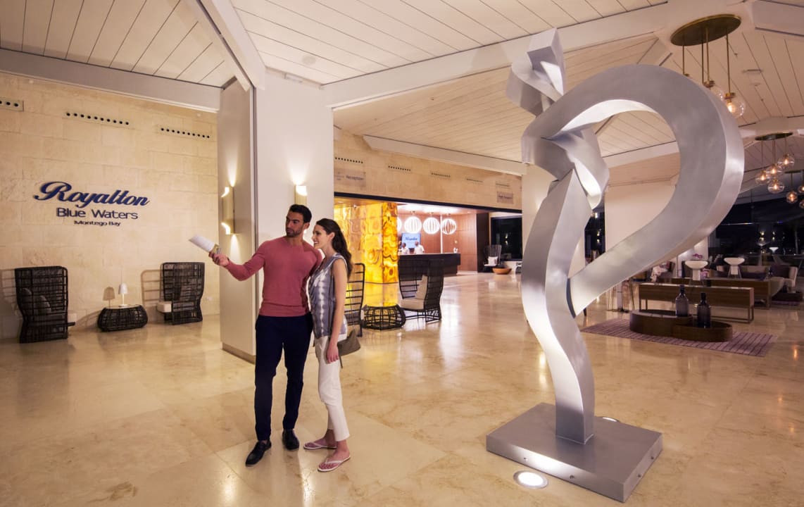 Lobby Royalton Blue Waters