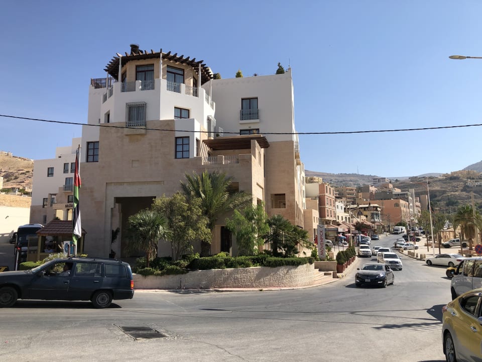 Außenansicht Mövenpick Resort Petra