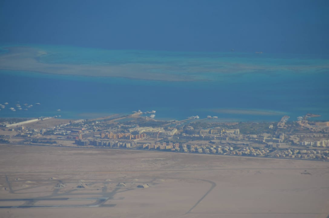 Aus dem Flieger fotografiert Steigenberger Aqua Magic
