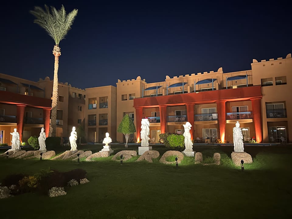 Gartenanlage Hotel Titanic Palace