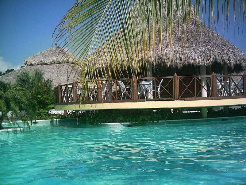 Poolbar Villas Bavaro Resort & Spa