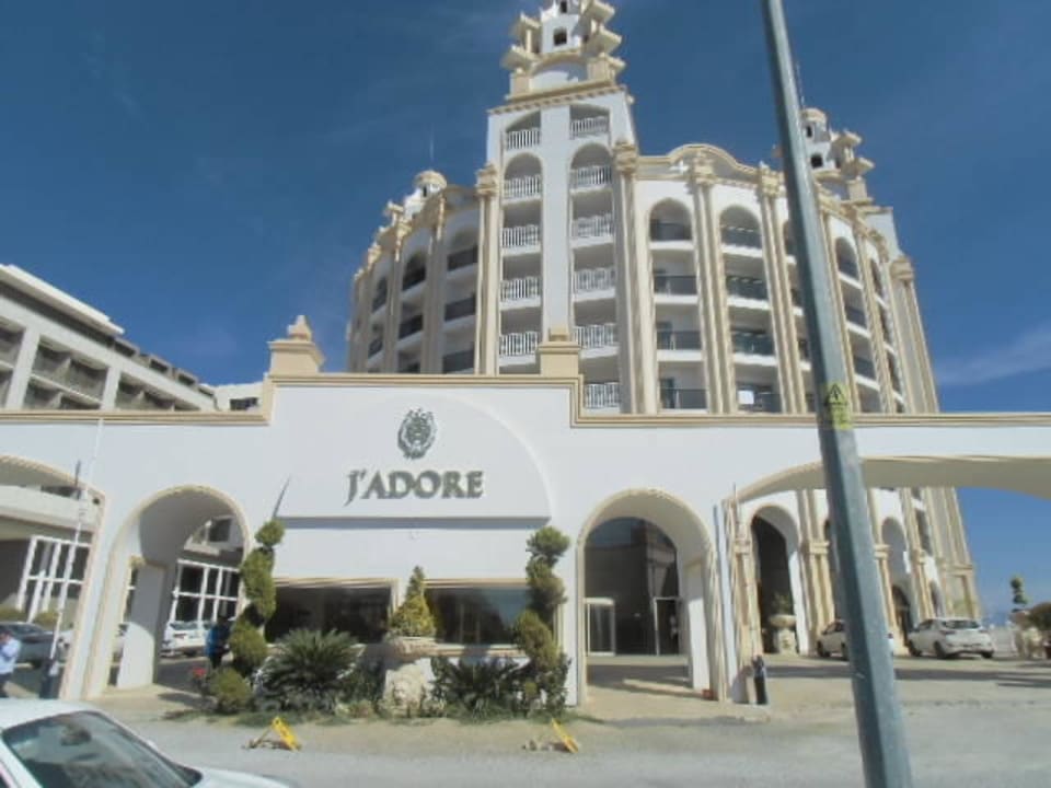 Eingang J'adore Deluxe Hotel & Spa