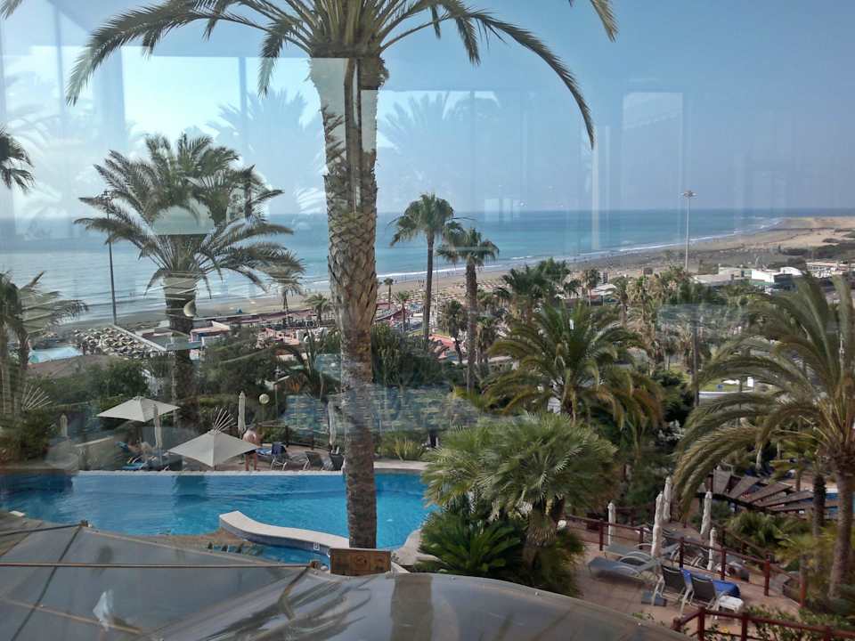 Von der Lobby aus Corallium Dunamar by Lopesan Hotels