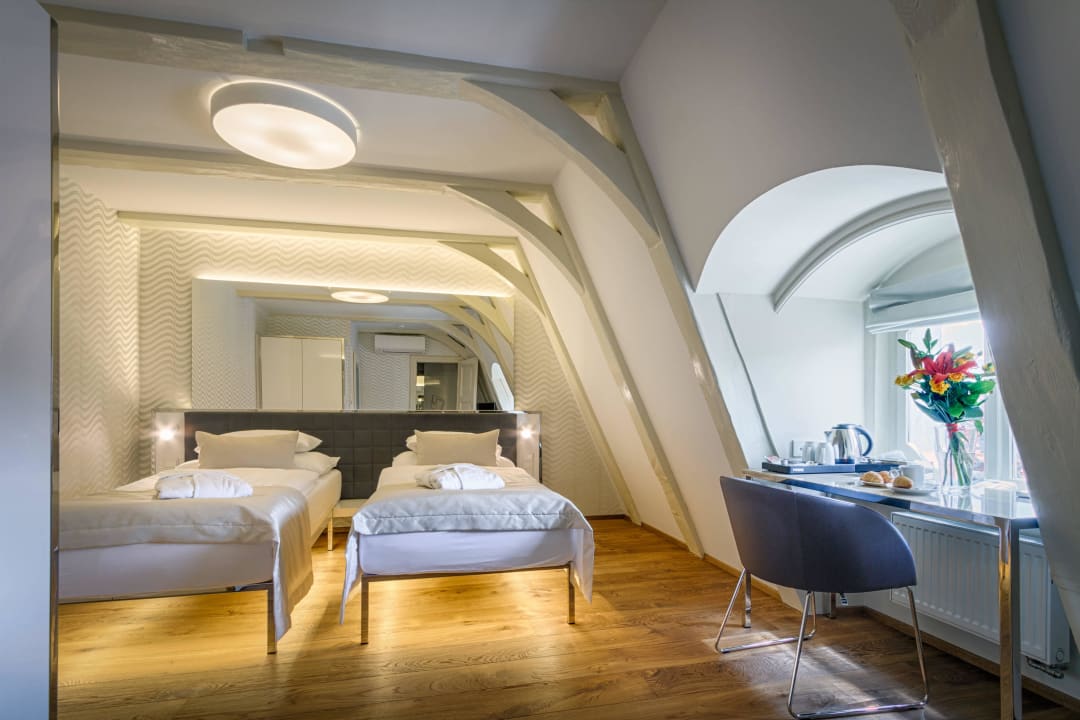 Rooms Hotel Golden Star