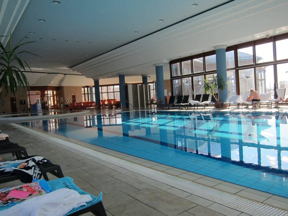 Indoor-Pool Greenfield Hotel Golf & Spa
