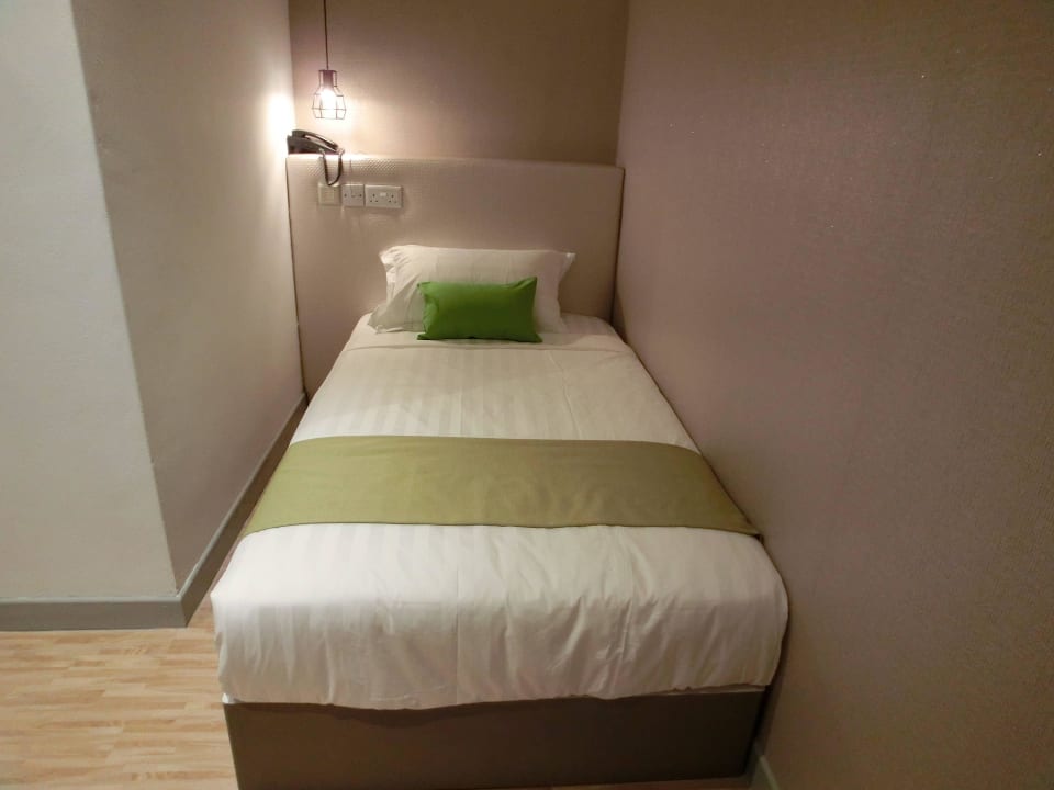 Superior Single Room Champion Hotel