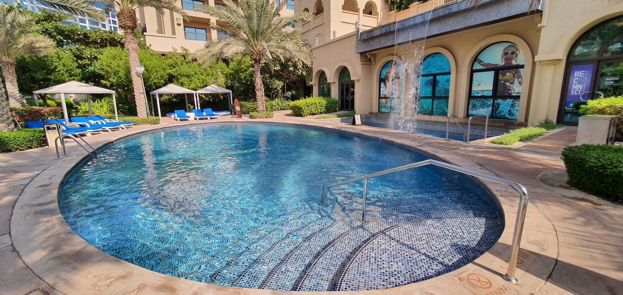 Pool Fairmont The Palm