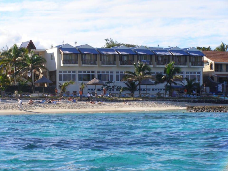 Hotel vom Boot aus Le Peninsula Bay Beach Resort & Spa