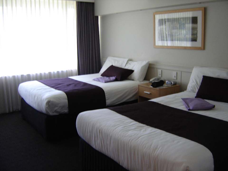 Schlafzimmer Mercure Alice Springs Resort