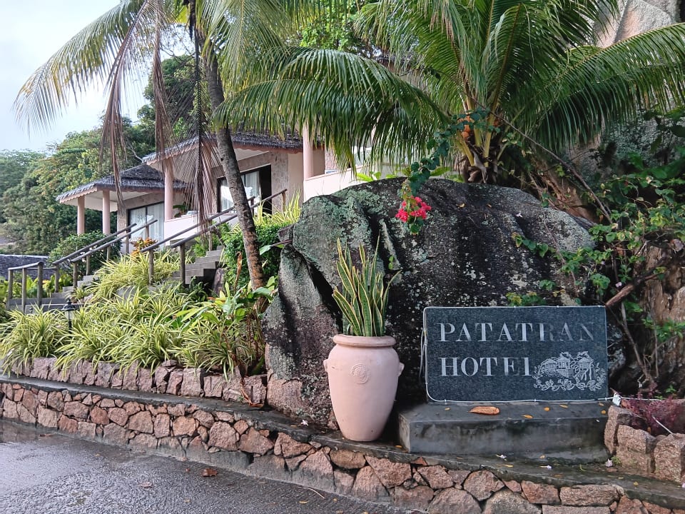 Außenansicht Hotel Patatran Village