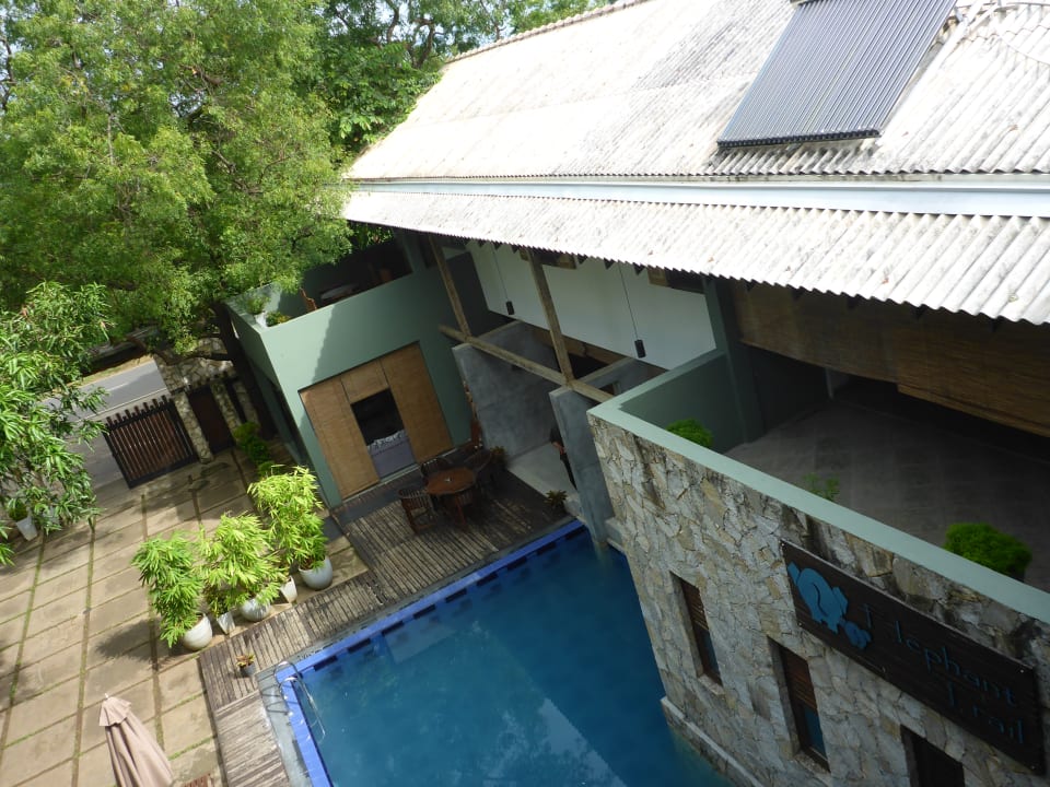 Pool Elephant Trail