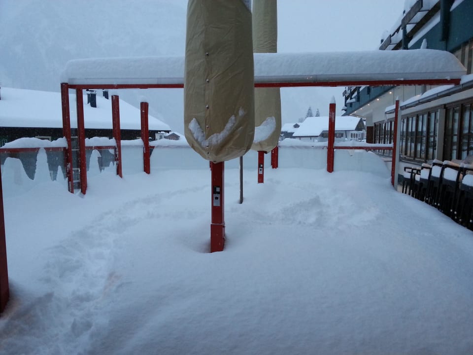 Außenterrasse  IFA Alpenrose Hotel Kleinwalsertal