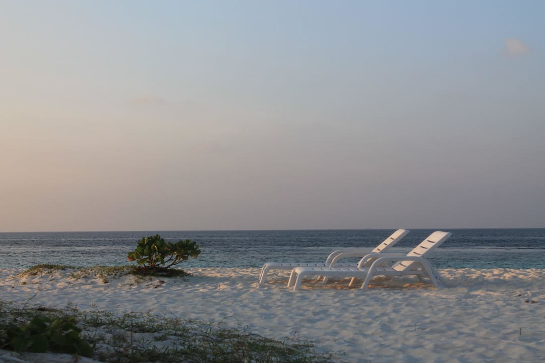 Die Sonne geht unter... Adaaran Select Meedhupparu Island Resort - Premium All Inclusive