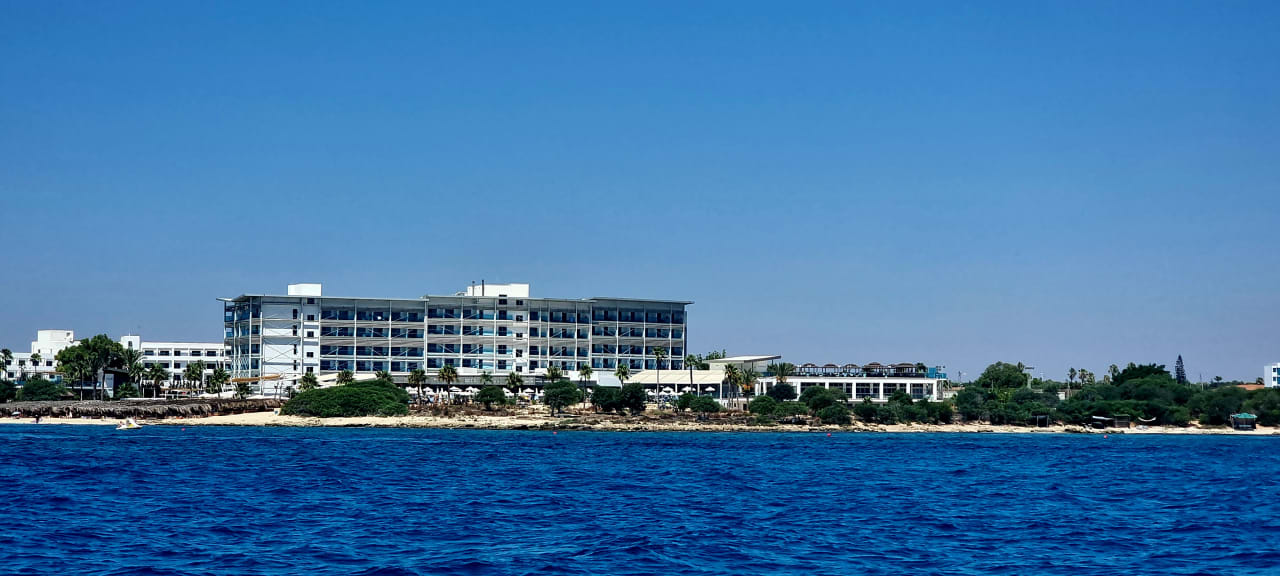 Außenansicht Asterias Beach