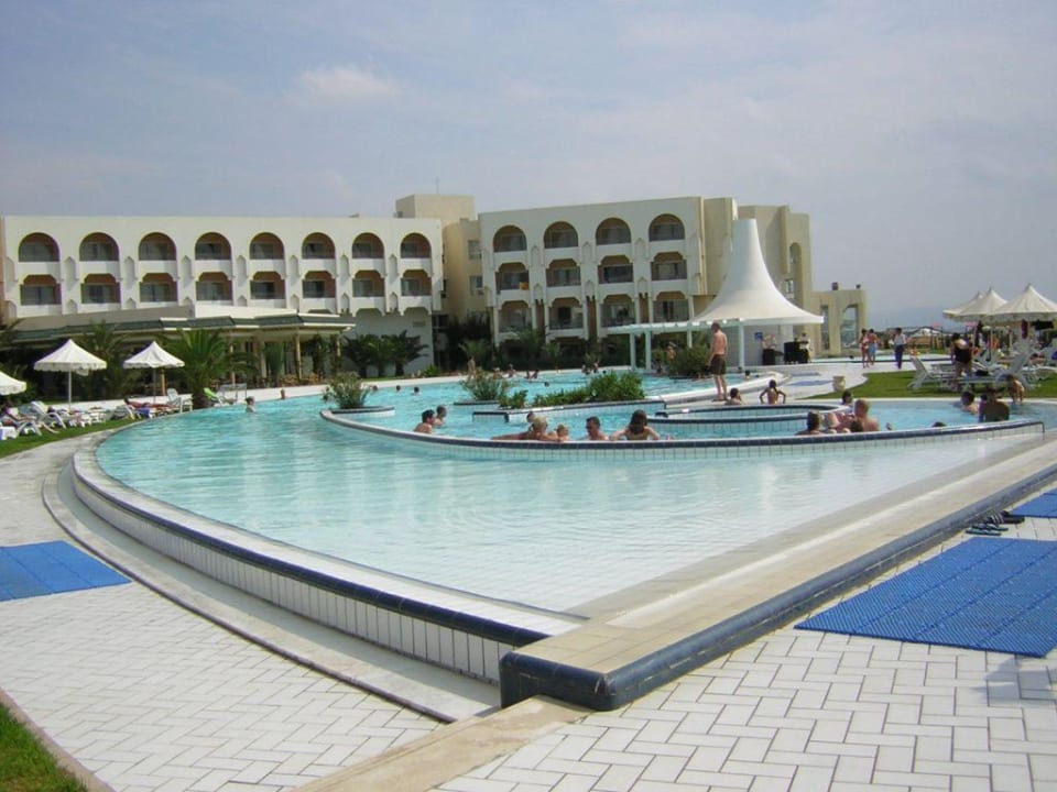 Pool Iberostar Waves Averroes