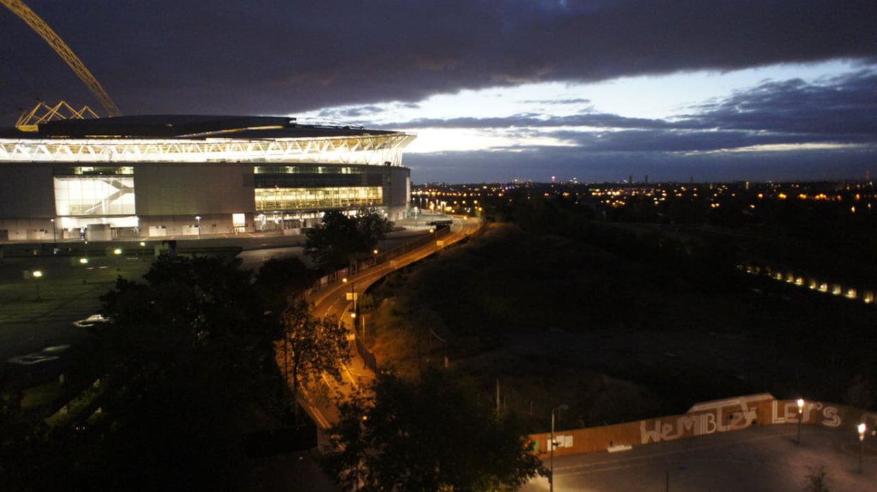 Cudowny widok na Stadion Wembley Hotel ibis London Wembley