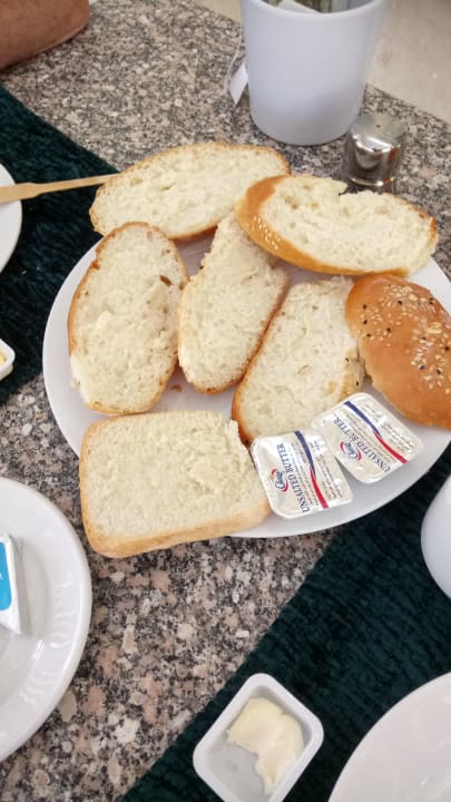 Gastro Brayka Bay Resort