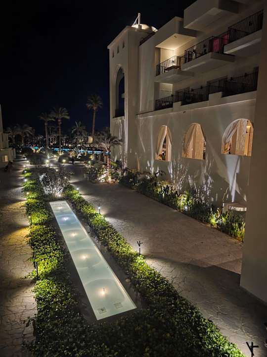 Gartenanlage Serry Beach Resort