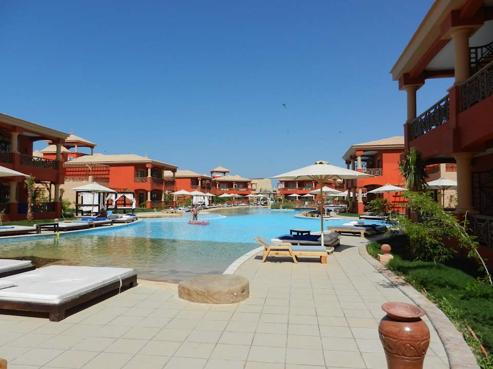 Pool im 400er-Bereich Pickalbatros Alf Leila Wa Leila Resort - Neverland Hurghada